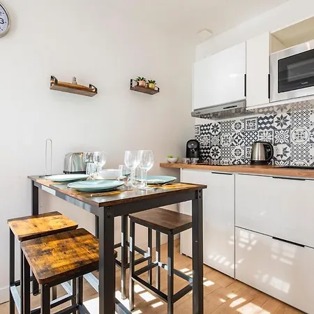 Appartement Moderne A Reims 4 Personnes, Wi-Fi, Climatisation & Confort رانس
